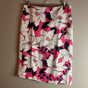 EUC, Ann Taylor, Flower Pattern, Lined Pencil Skirt, Size 4